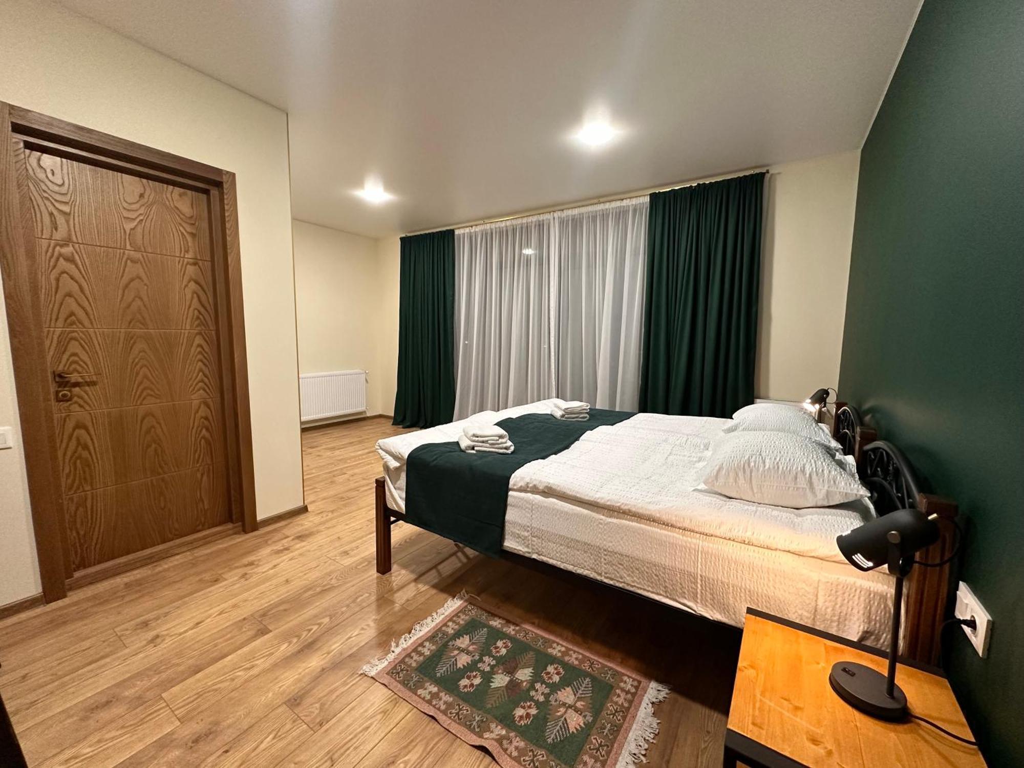 Hotel Mountime Kazbegi Exteriör bild
